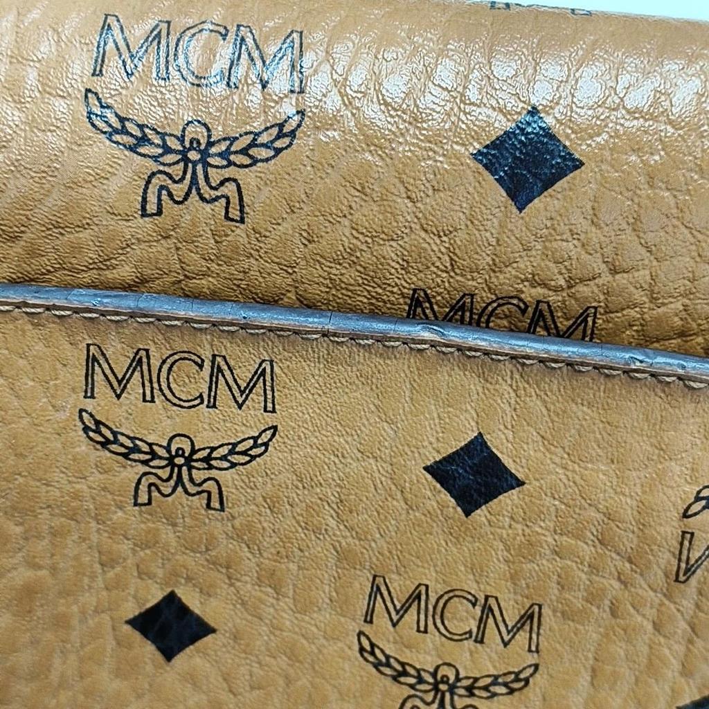 [Pre-Owned] Millie Visetos Classic Monogram Print Light Trendy Cool Girl Flap Chain Crossbody Bag Medium - Very Good #A168SB
