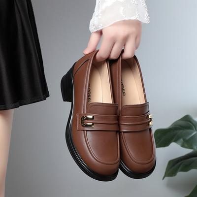 Мода 2024 года. Мокасины. Туфли. Оксфорды с коротким носком. Повседневные женские кроссовки. Британский стиль. Осенние туфли на плоской подошве. Кожаные туфли на каблуках.