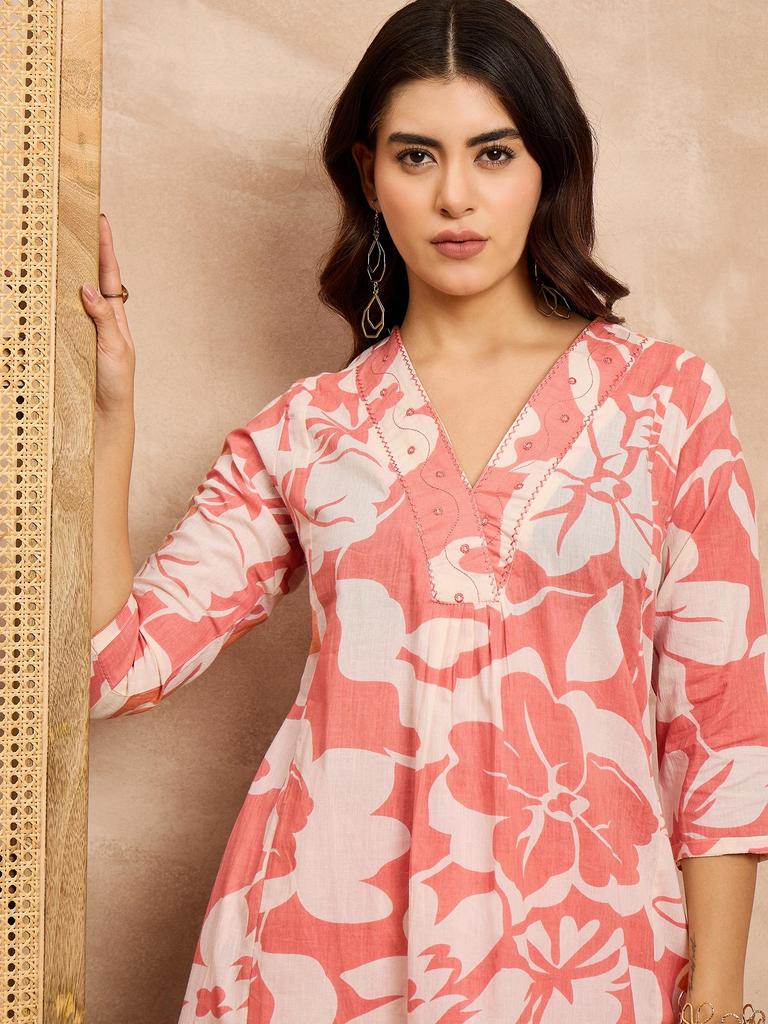 Туника А-силуэта с цветочным принтом и комплекты палаццо