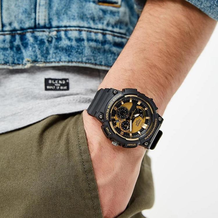 Casio Youth Series Multifunctional Quartz Watch Men watches Black MCW-200H-9A