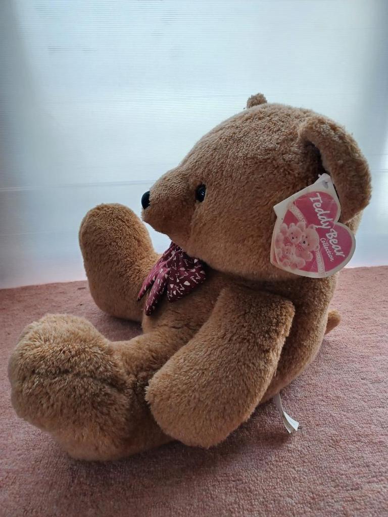 [USED] Large teddy bear plush toy with ribbon