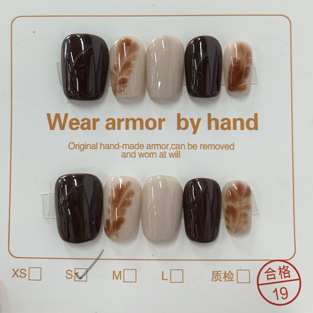 Нажмите на кончики ногтей Гель Полное покрытие 100 дизайнов Накладные ногти ручной работы Высококачественные носимые искусственные ногти Многоразовые размеры от XS до L бесплатно 5 шт. инструментов