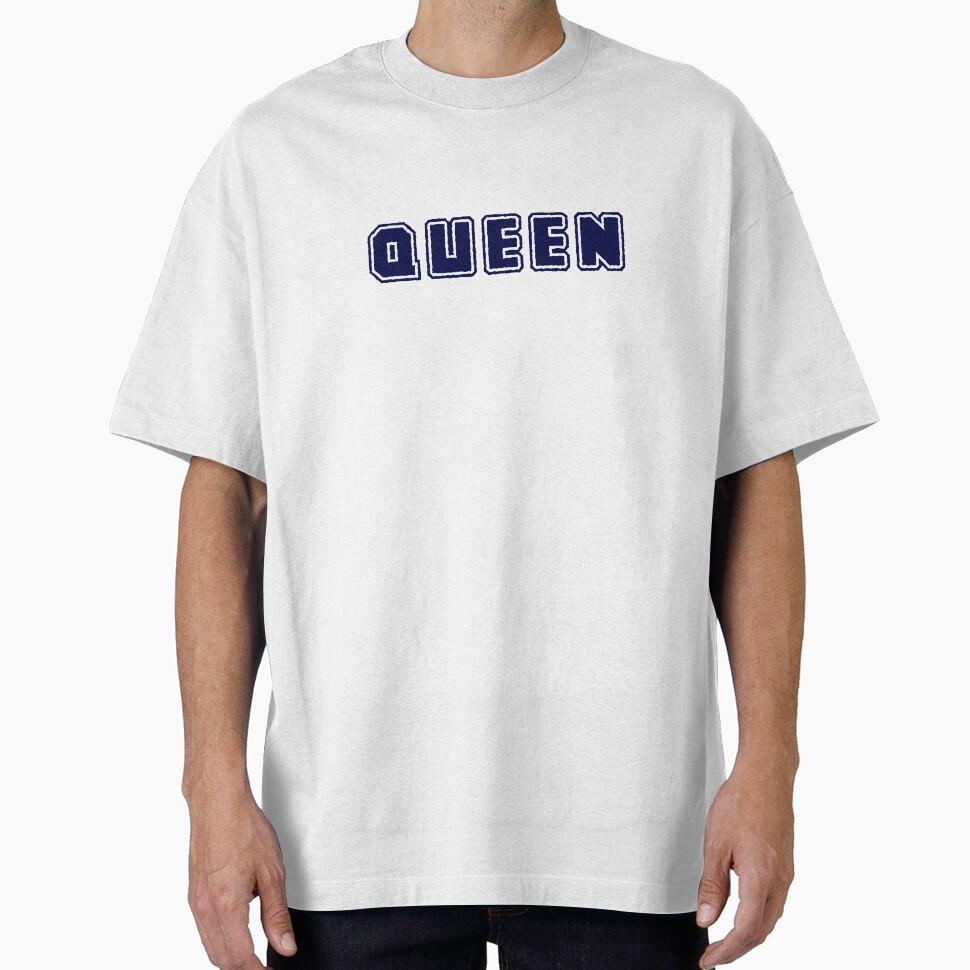 Оверсайз футболка QUEEN