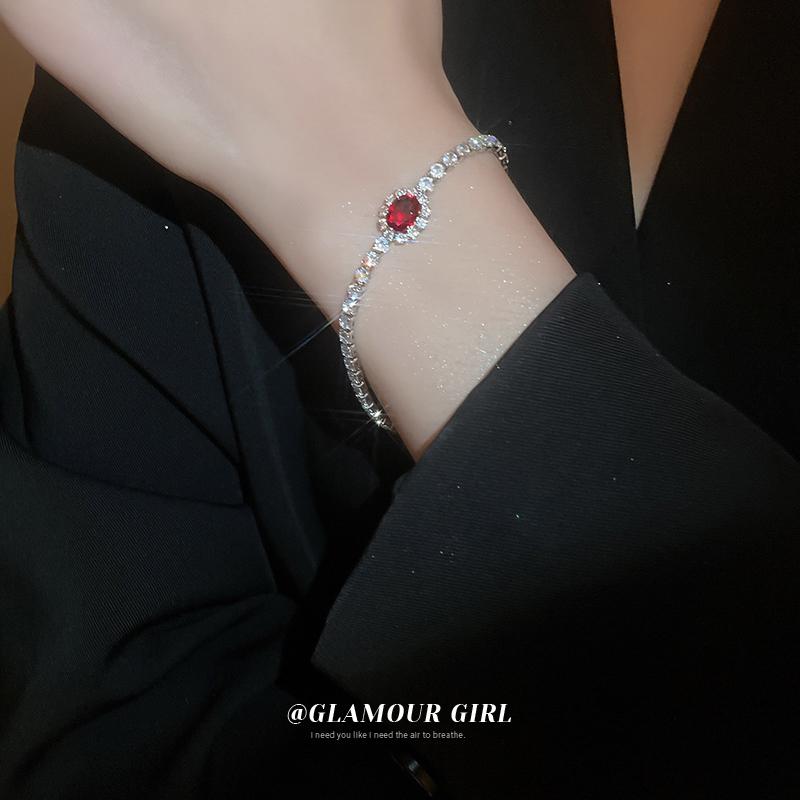 Изумрудно-зеленый овальный браслет со стразами в винтажном стиле: Роскошные, Универсальные Украшения для Рук для Элегантных Женщин