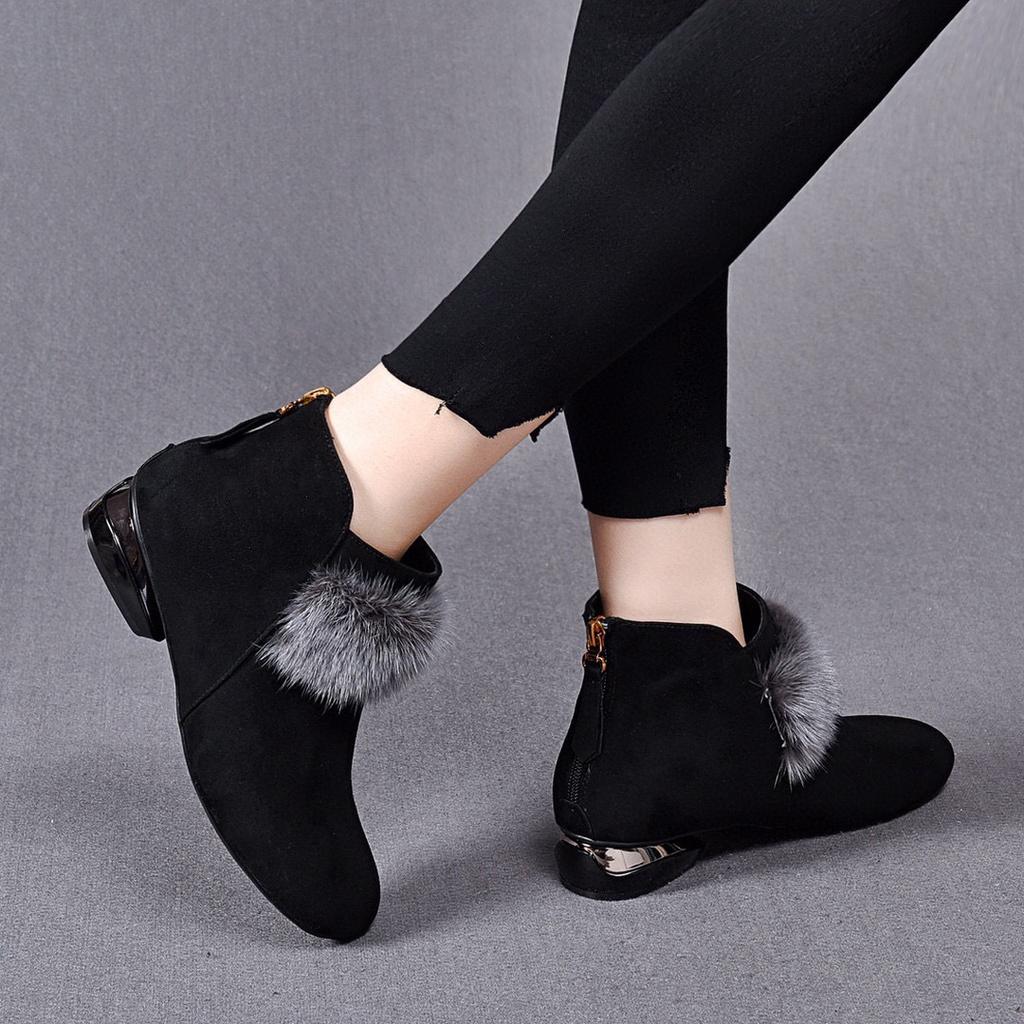 Round-headed Mink Hair Women's Short Boots Autumn and Winter New Flat-bottomed Black Sheepskin Fur Shoes Women's Shoes Velvet Leather Boots