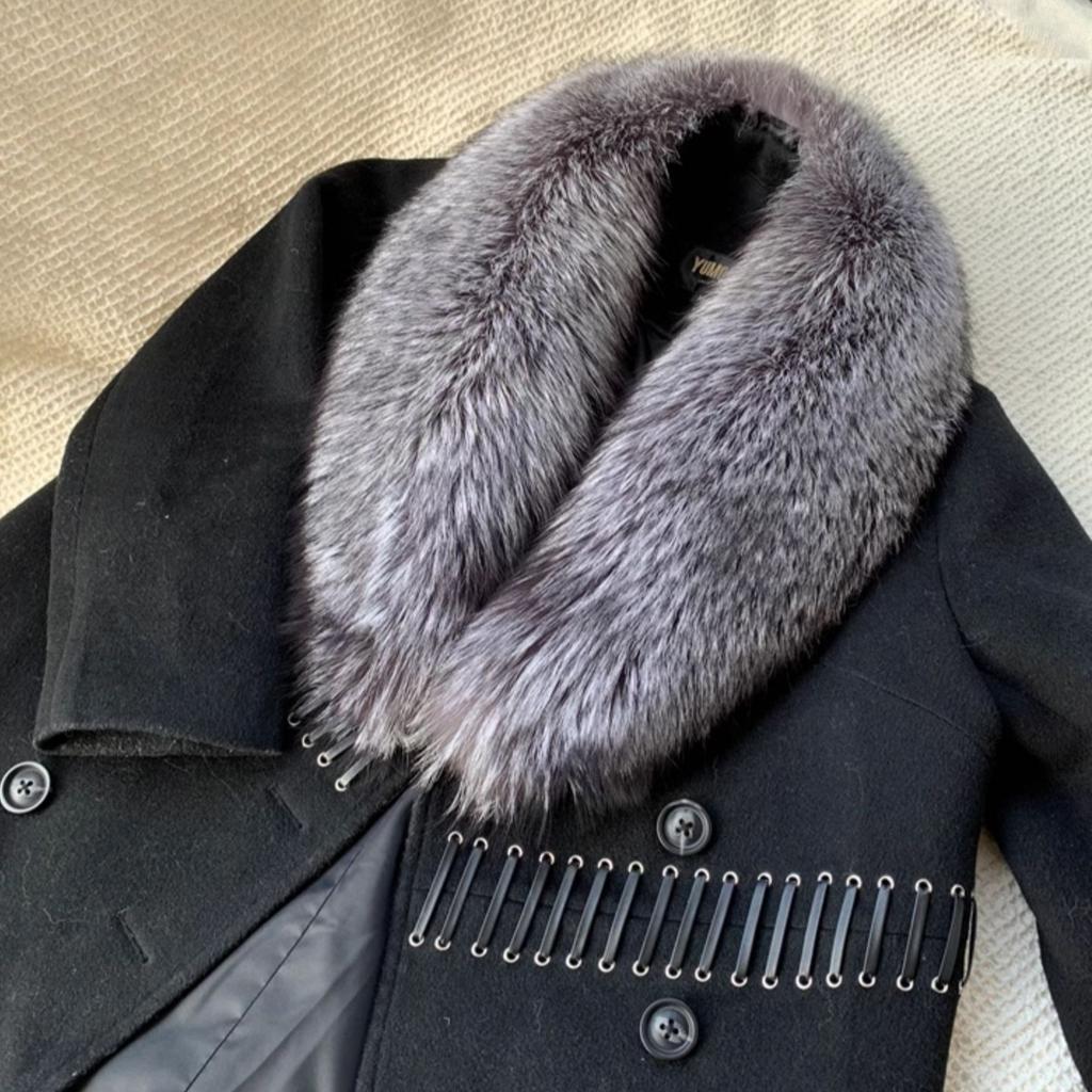 Designer Inspired Elegant Women's Winter Fluffy Scarf with Imitation Fox Fur Collar