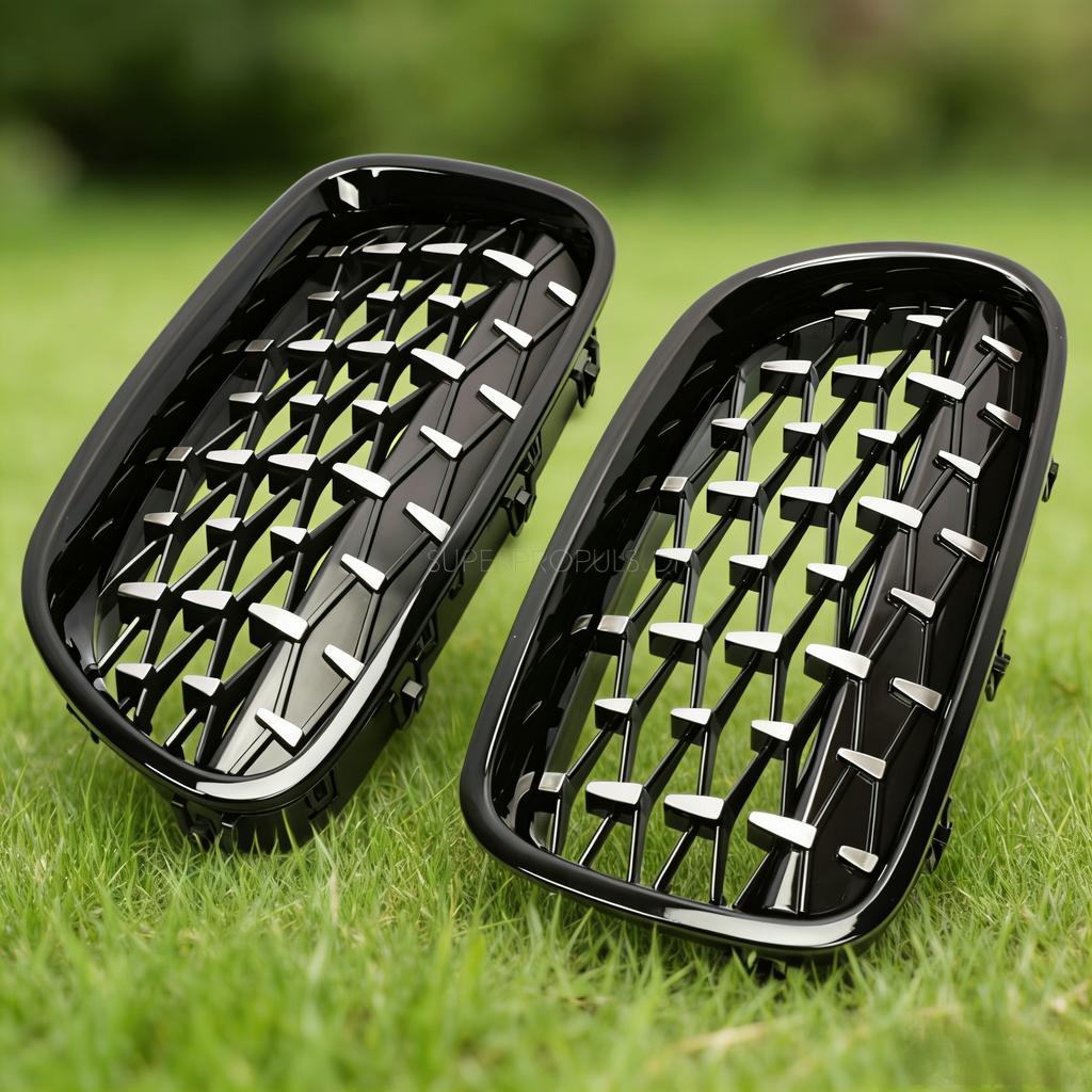 For BMW 5 Series F10 F18 2011-2016 car front bumper grille OE: 51137261355 51137261356