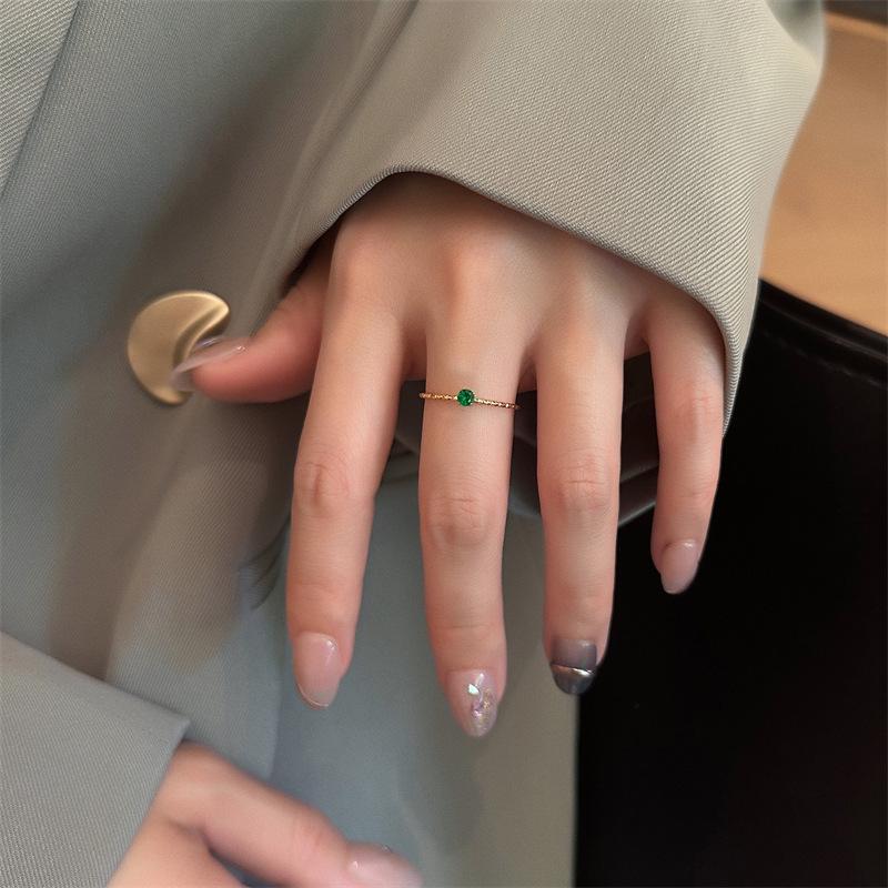 Elegant 18k Gold Thin Line Ring with Diamond Plating - A Shiny, Fashionable Statement for the Index Finger