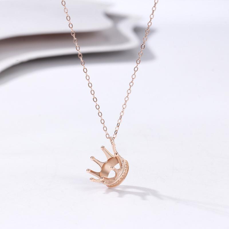 Queen Crown Necklace Women'S Cold Wind Diamond Lamp Luxury Clavicle Chain Compact Exquisite High-End Jewelry Premium