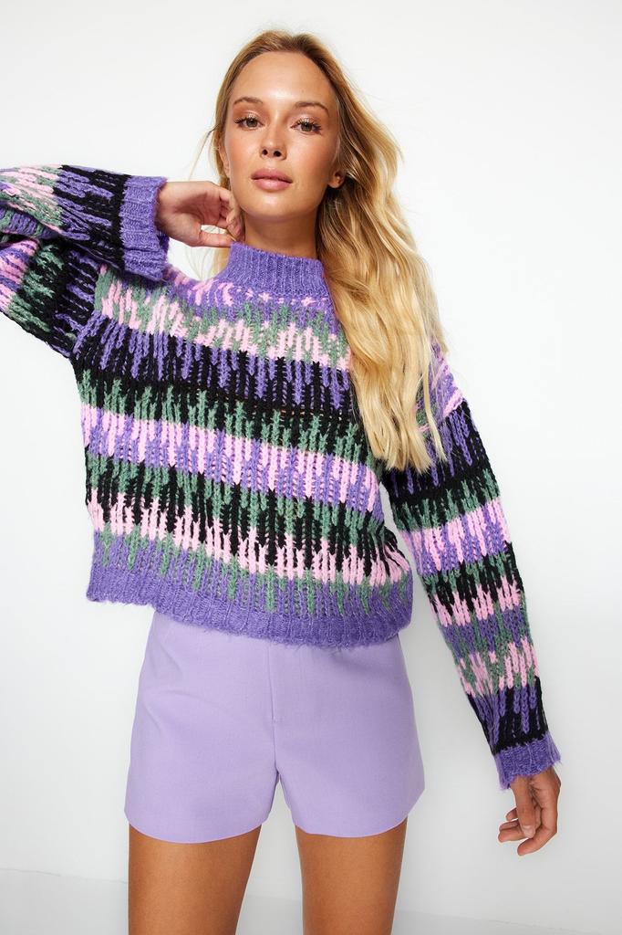 Женский свитер в элегантном стиле, зеленый мягкий текстурированный толстый укороченный трикотаж с воротником-стойкой