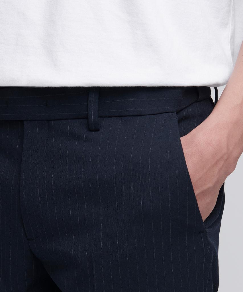 MUSINSA STANDARD Pinstripe Tapered Hidden Banding Crop Slacks [Navy]