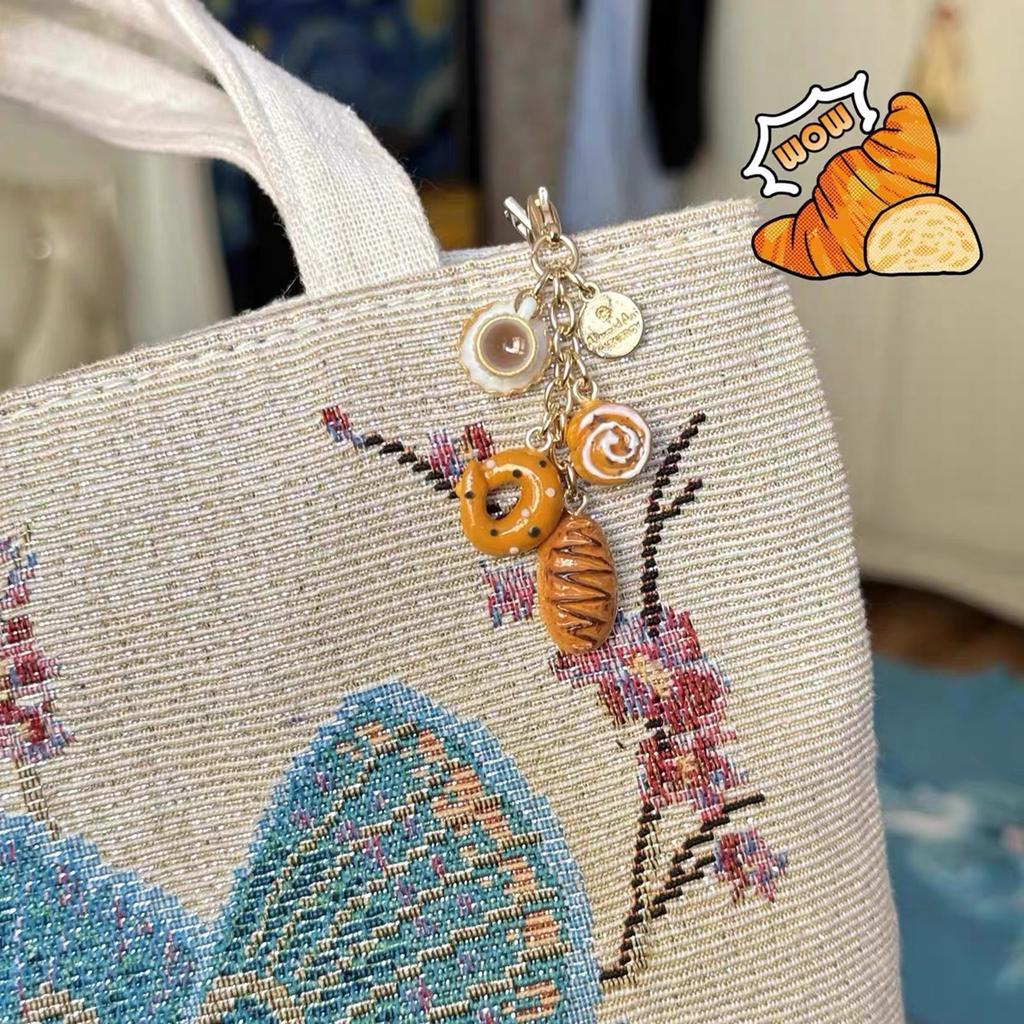 Модный брелок для ключей в виде хлеба с пряжкой Практичный и привлекающий внимание аксессуар для студентов и законодателей моды