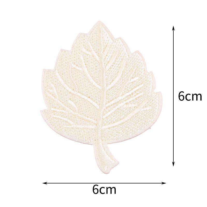 Салон автомобиля, крыша, потолок, окурок, след от сигареты, дымовое отверстие, ремонт следов от дыма, заплатка для ремонта, наклейка на тряпку