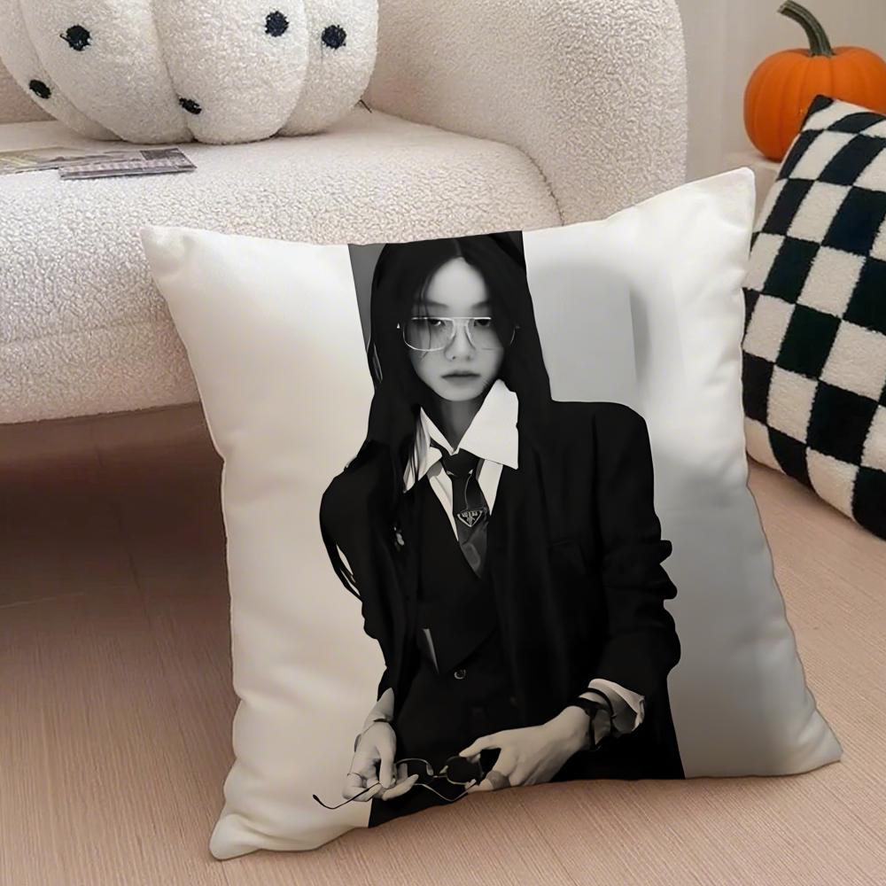 singer bubbly LLee Hyeri Cushion Cover Throw Pillow Cover Hidden Button Durable Polyester Chair Cushion