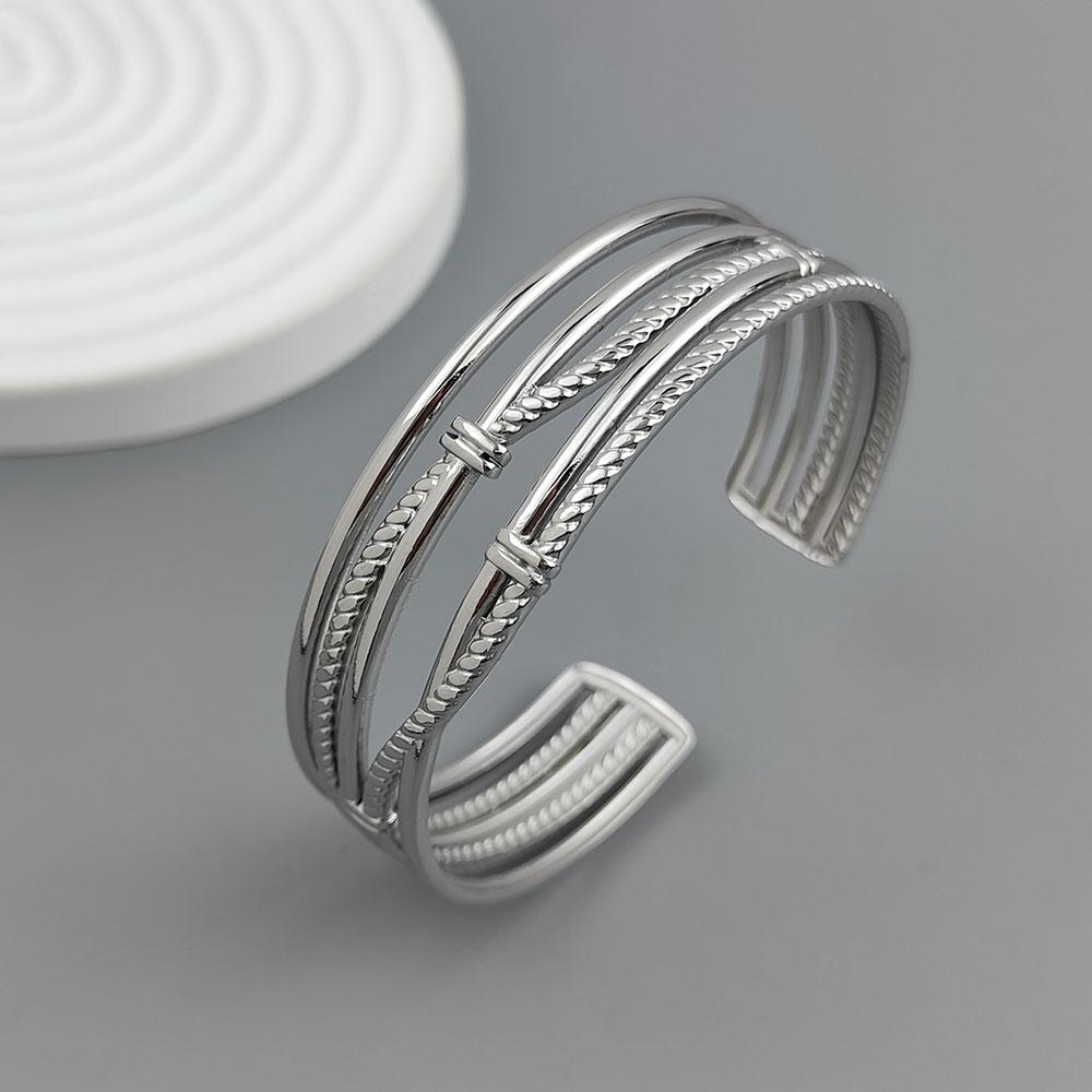 Charming Gold-plated 18K Stainless Steel Wire Women's Bracelet, High-quality Waterproof Jewelry, Wedding Team Gift