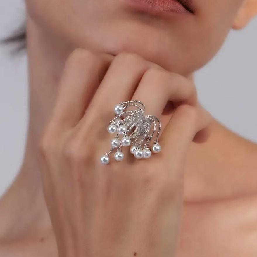 Модное кольцо с бусинами в виде фейерверка на воде, вдохновленное звездами – легкая роскошь и изысканный дизайн