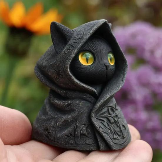 Hooded Cat Statue Resin Mysterious Black Cat Figurine Gothic Tabletop Mini Cat Sculpture Halloween Decoration Gift for Cat Lovers
