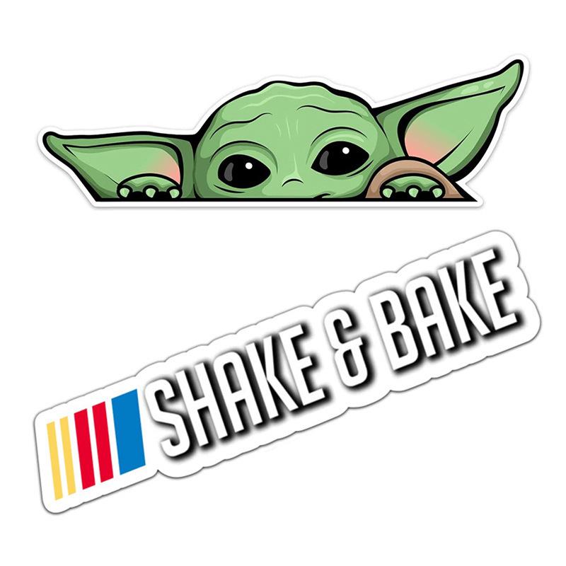 Трансграничная виниловая наклейка на автомобиль «Малыш Йода подглядывает» для окон и бамперов