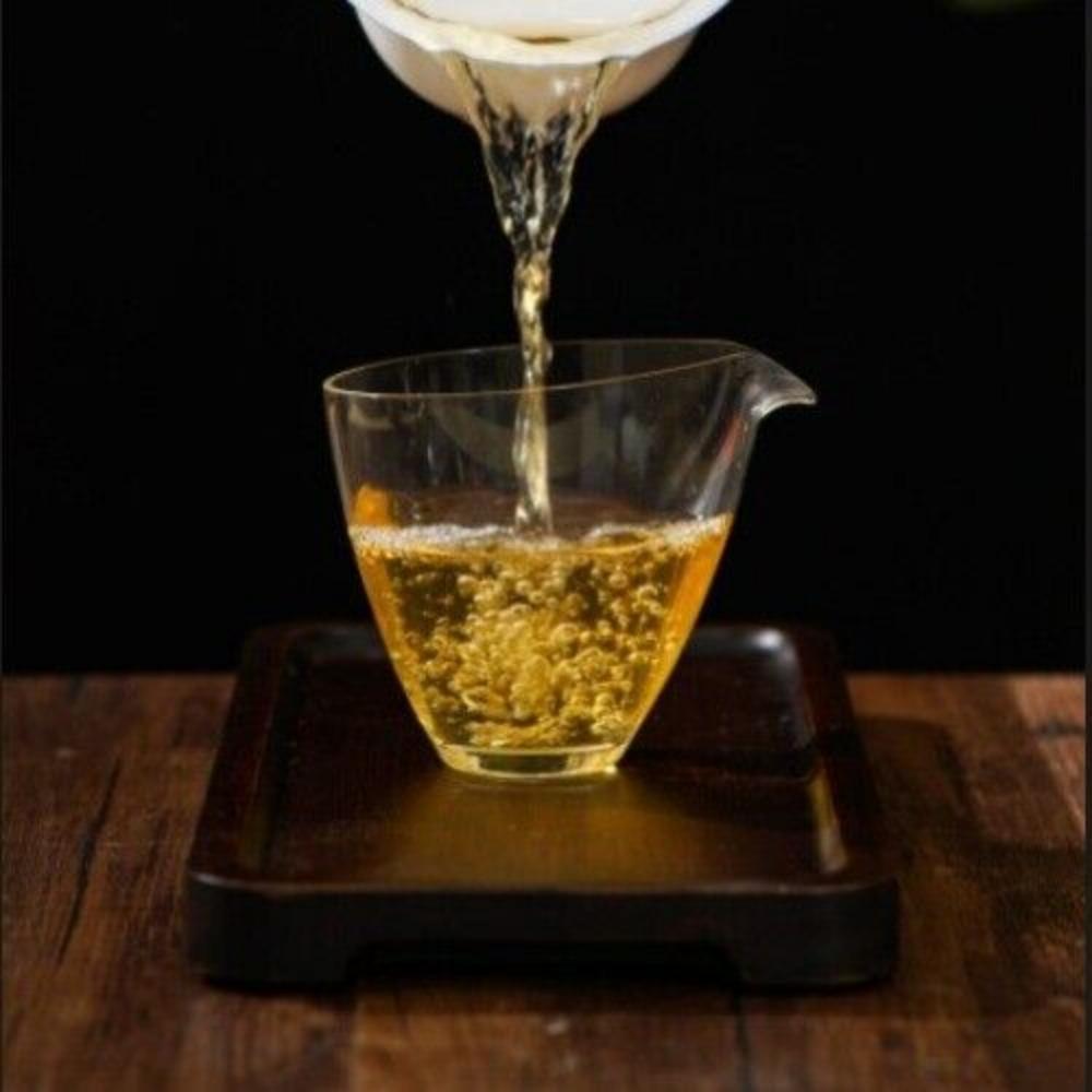 Сырой пуэр Чай Ледяной остров Учжай Весенний Древнее дерево Юньнань Чайный блин