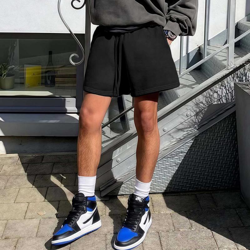Мужские спортивные повседневные шорты однотонной расцветки