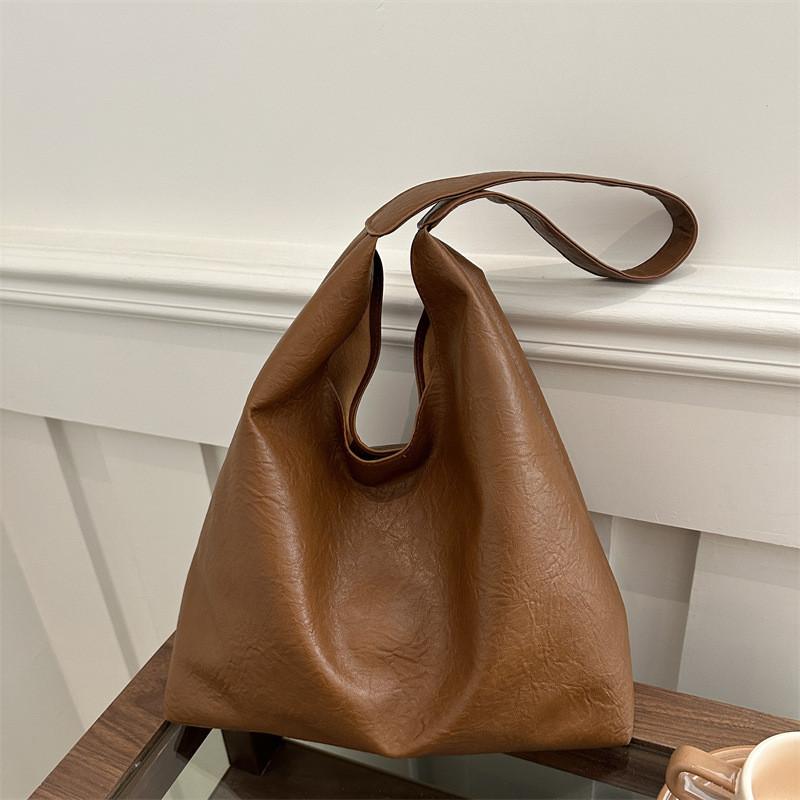 Vintage Inspired Womens Tote Bag With Polyester Lining And Multiple Pockets