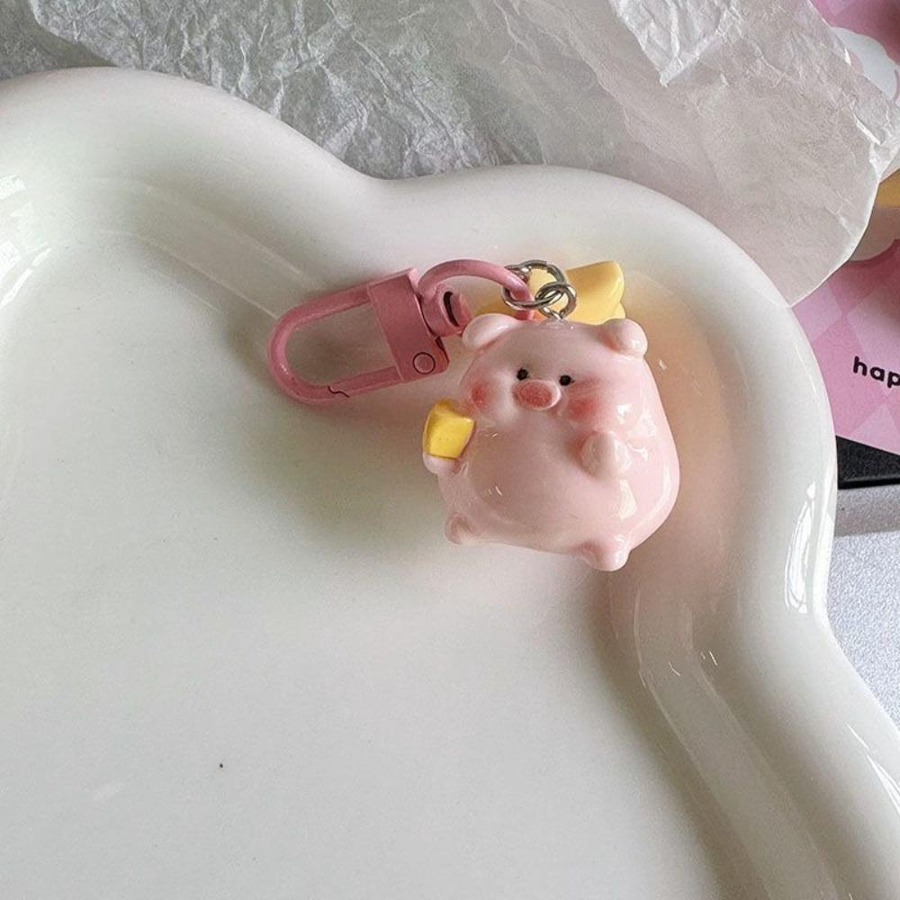 Pendant 3D Pink Pig Keychain Cartoon Star Buckle Schoolbag Pendant Fashion Powder Pig Keychain