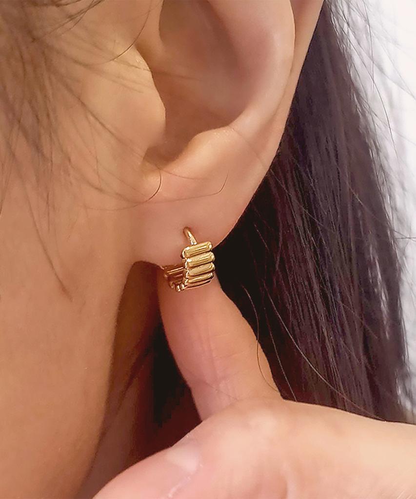Helene Jewelry Серьги-гвоздики из стерлингового серебра 925 пробы с узором в полоску-колонку