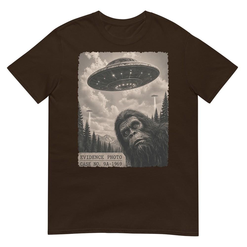 Funny Bigfoot Graphic Tee Alien Ufo Vintage Evidence Photo Tshirt