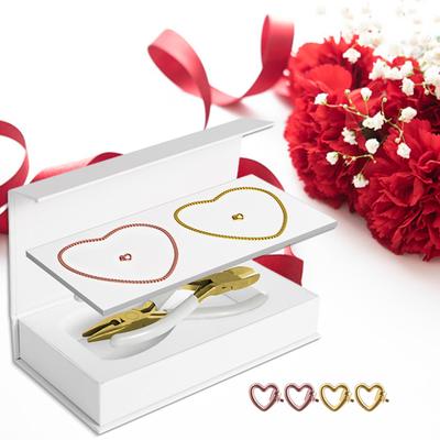 1 Набор для перманентного браслета включает 2 браслета, 4 кнопки-сердечка, 2 плоскогубца для изготовления вечных украшений