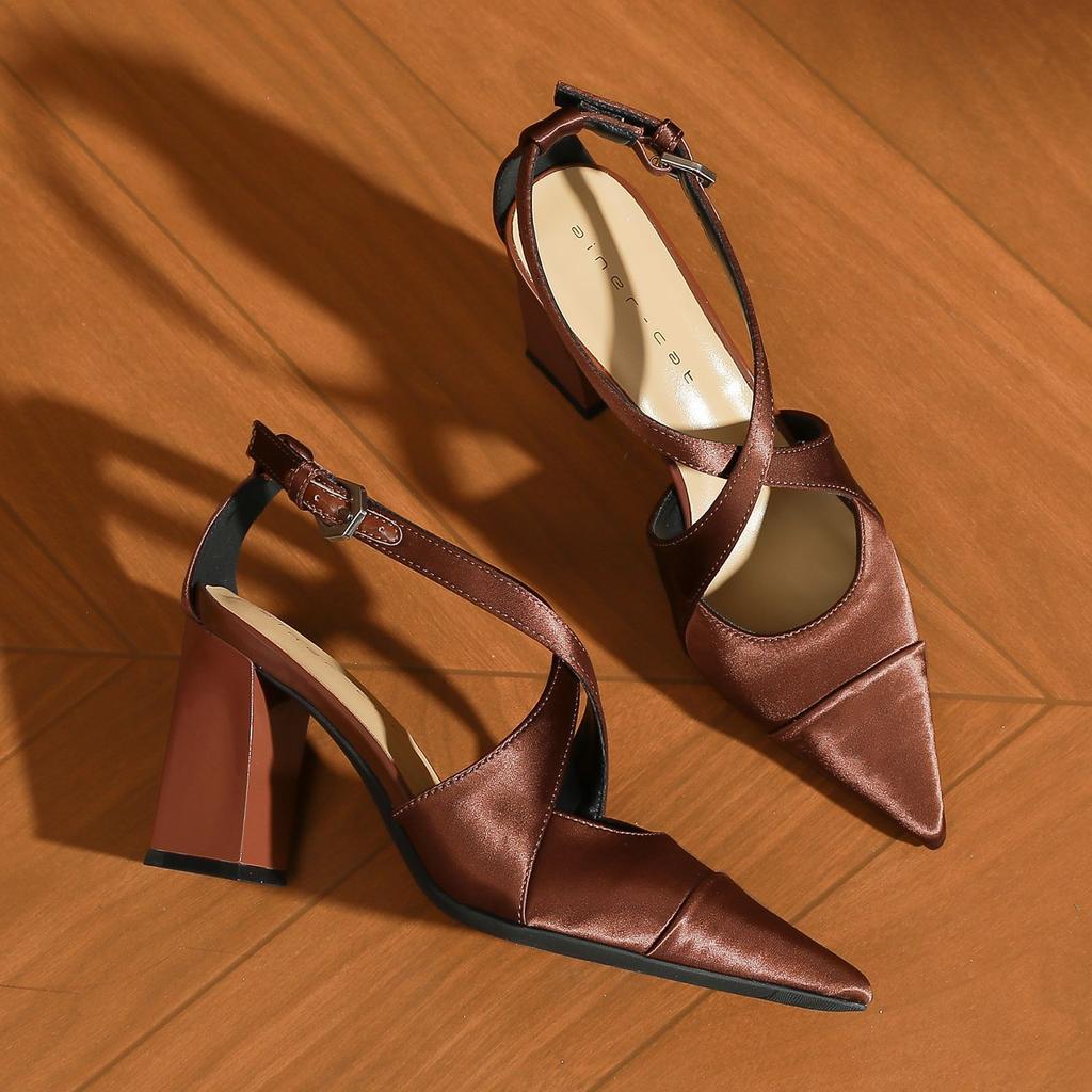 89811 [sheepskin] High Heels Women's Thick Heel 2025 New Pointed Temperament Cross Belt Hollow Splicing Single Shoe