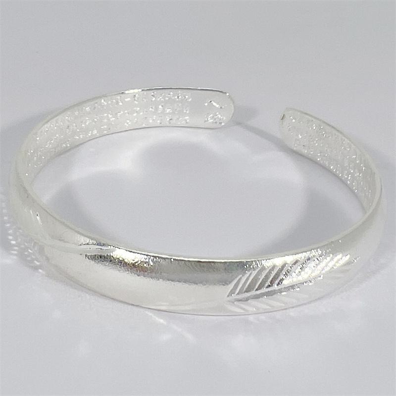 Fashionable Leaf Pattern Bangle Women Jewelry Opening Size Ethnic Buddhist Disciple Heart Sutra Bracelet Female Hand Accessories