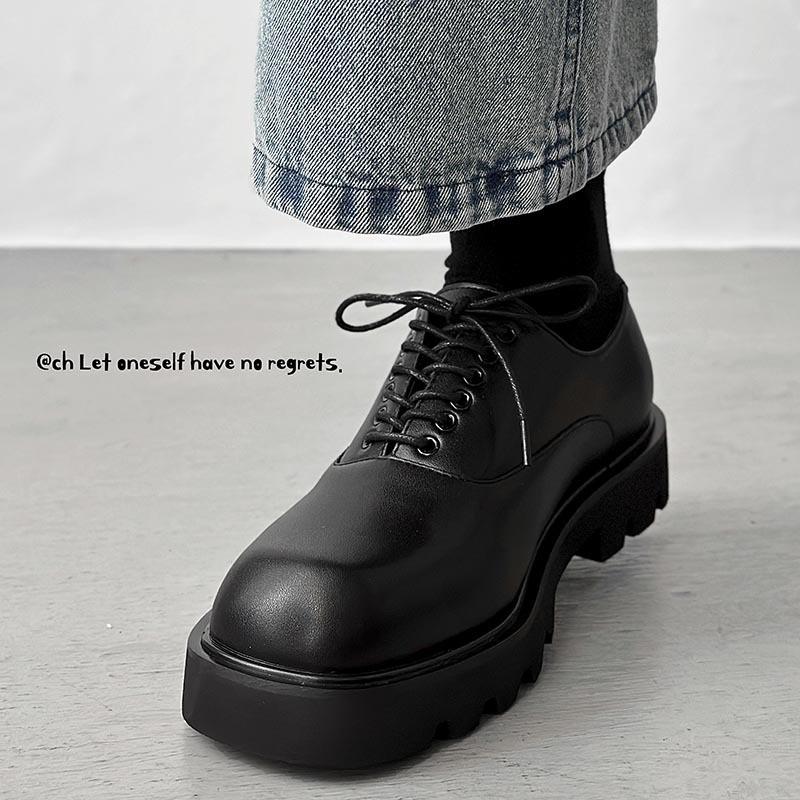 Square Headed Solid Color Leather Shoes With Thick Sole And Antislip Rubber For Men
