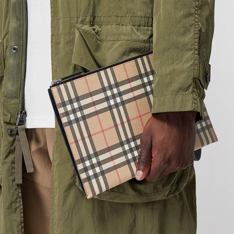 Burberry Vintage Classic Check Eco-Friendly Zipper Canvas And Leather Clutch Unisex clutch Beige 8016615