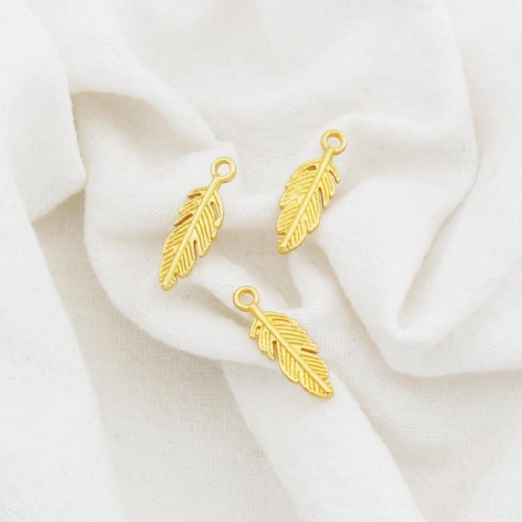50 шт. Подвеска-шарм с пером для поделок, изготовления ожерелий и украшений, этнических костюмов и одежды