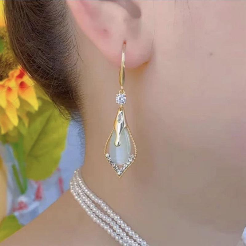 Элегантные длинные серьги с геометрическим узором «кошачий глаз», инкрустированные бриллиантами, для стройнящего, универсального образа