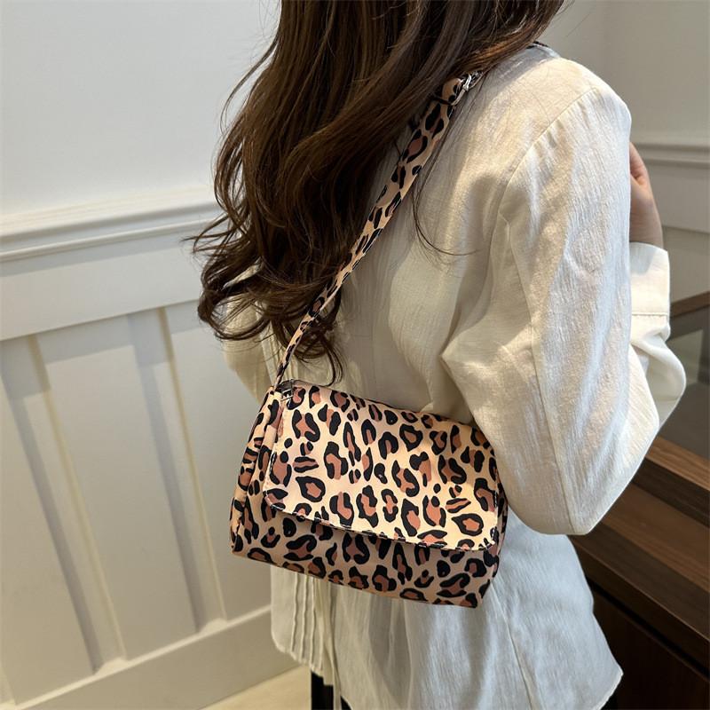 Stylish And Trendy Spring Summer Large Capacity Women's Small Square Handbag In Butterfly White And Cow Print