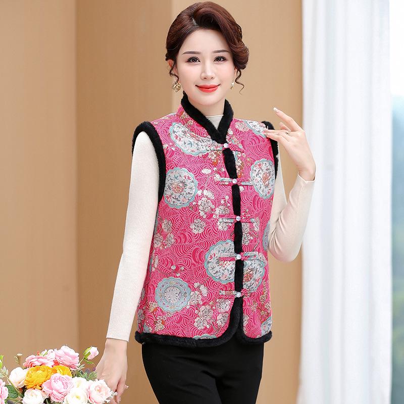 New Style Velvet-Lined Buttoned Vest for Middle-Aged Women - Warm and Fashionable for Autumn/Winter.