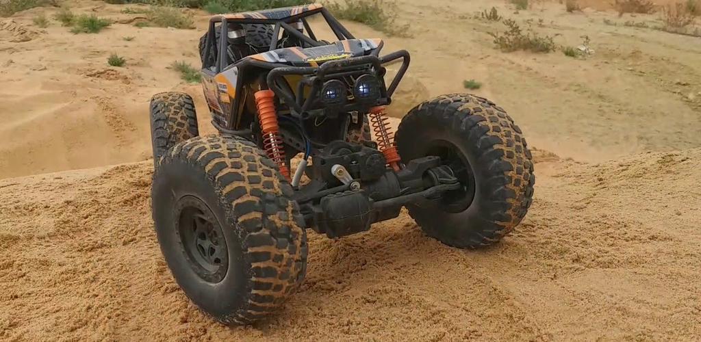 Радиоуправляемый внедорожник RC автомобиль с большим пультом управления 50 см 4x4 на гусеницах
