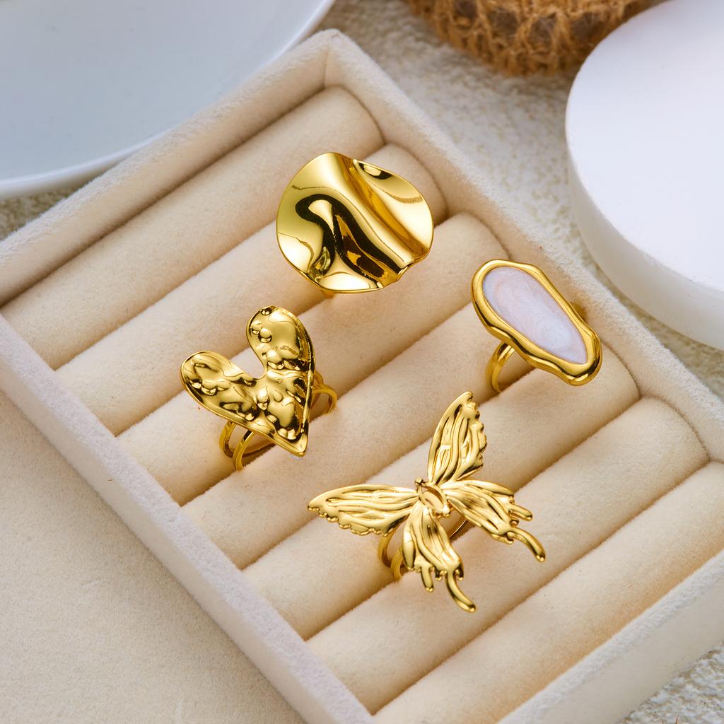 Stainless Steel Exquisite Butterfly Heart Finger Ring for Women Personality Irregular Round Ring Waterproof Versatile Jewelry