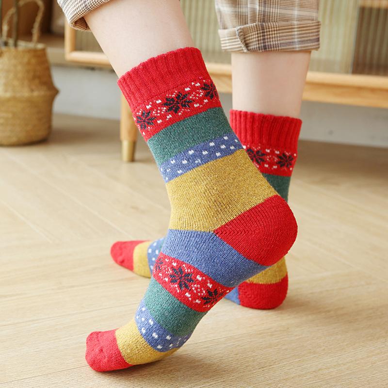 5/10 Pairs Comfortable Casual Autumn Winter Thickened Warm Fleece Socks for Women Octagonal Ethnic Style Mid Calf Wool Socks Cotton Versatile