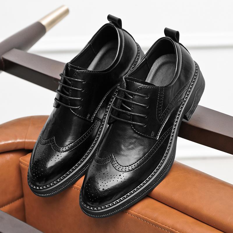 Классические черные новые мужские модные деловые кожаные туфли на шнуровке, высококачественные мужские туфли с острым носом и резным носком