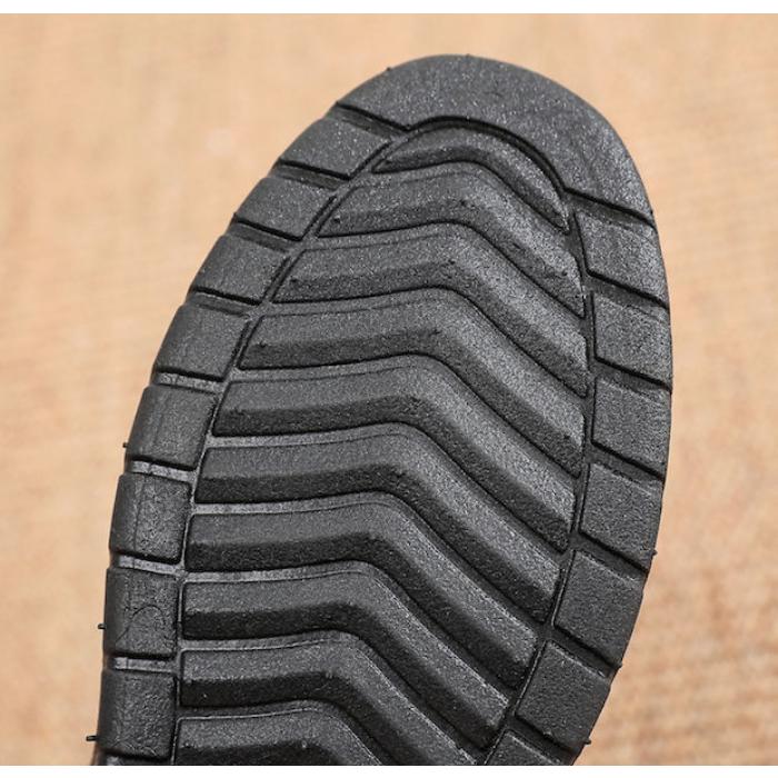 Повседневная женская обувь. Старинная обувь. Новая модная обувь для мам. Туфли среднего возраста. Непромокаемая маленькая кожаная обувь на мягкой подошве.