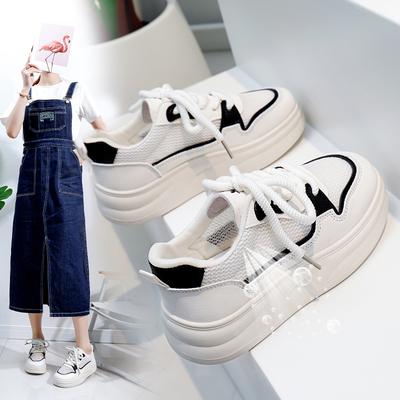 Летние Новые Корейские Инс Дышащие Белые Туфли Женские Ажурные Повседневные Кеды на Толстой Подошве Универсальные Маффины Yb7303