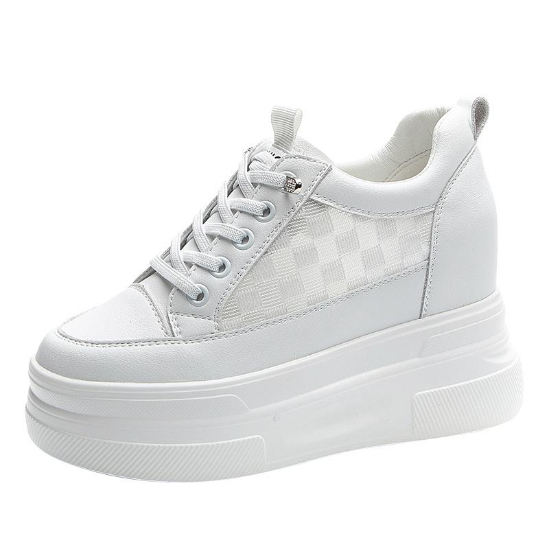 Женские туфли на небольшой дышащей платформе - высота 10 см, без шнурков, белые, летний стиль