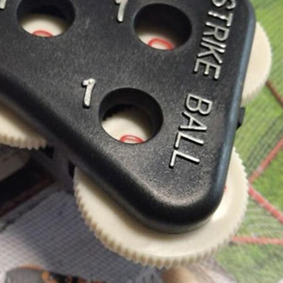 Счетчик судьи Дизайн полоски для прессинга Противоскользящий Удобный захват Тренировочный Пластиковый 4-колесный Индикатор судьи Экипировка судьи