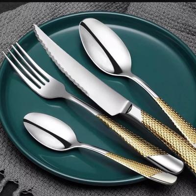 4 шт. Набор столовых приборов для кухонного стола Набор столовых приборов Нержавеющая сталь Роскошная посуда Вилка Ложка Нож Западный обеденный набор Золотой