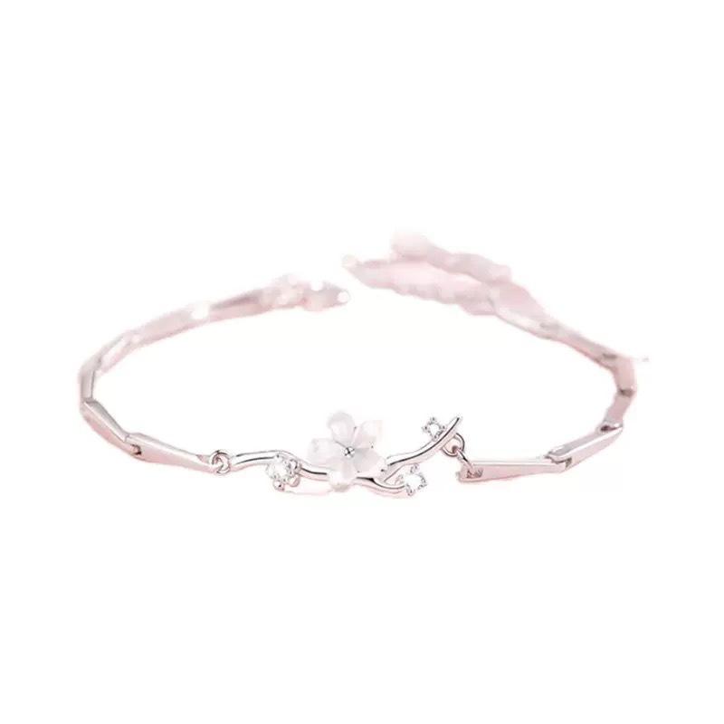 Sakura Bracelet Light Luxury Niche Exquisite New Hand Jewelry 520 Gift for Girlfriend and Girlfriend