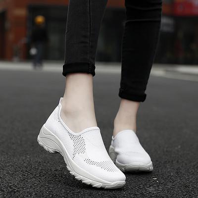 Импортная торговля, новые повседневные туфли на платформе, спортивная женская мода, низкие туфли, облегающие ногу, дышащая женская обувь из сетчатой ткани