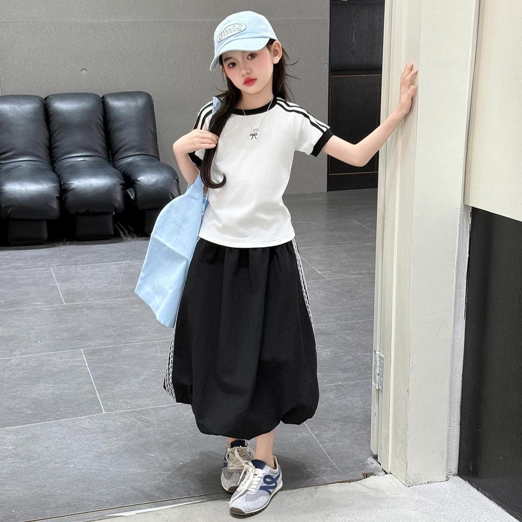 Girls' Summer 2025 Fashion Set: Stylish Short-Sleeve Top with Trendy Seven-Point Tulip Skirt