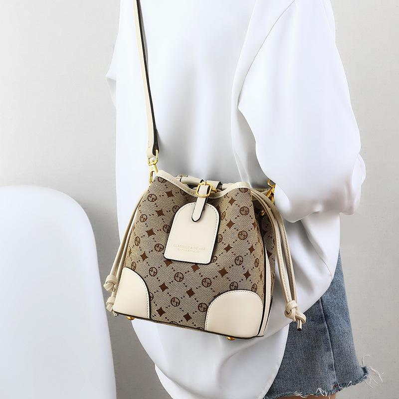 Новая осенне-зимняя сумка-ведро, женская сумка через плечо, высококачественная текстура, сумка через плечо Niche